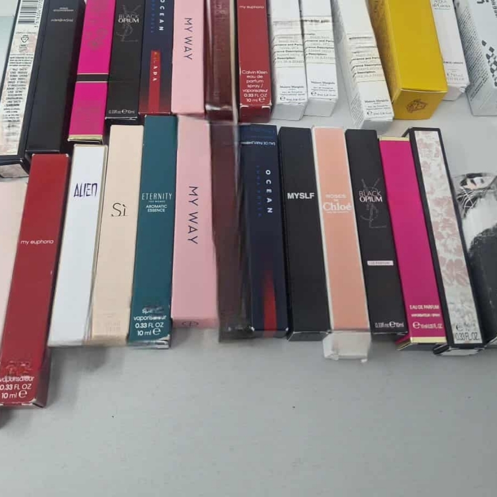 Assorted Perfume Sample Set